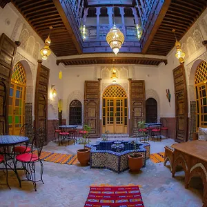https://riad-fez-qamar.hotelfesmorocco.com